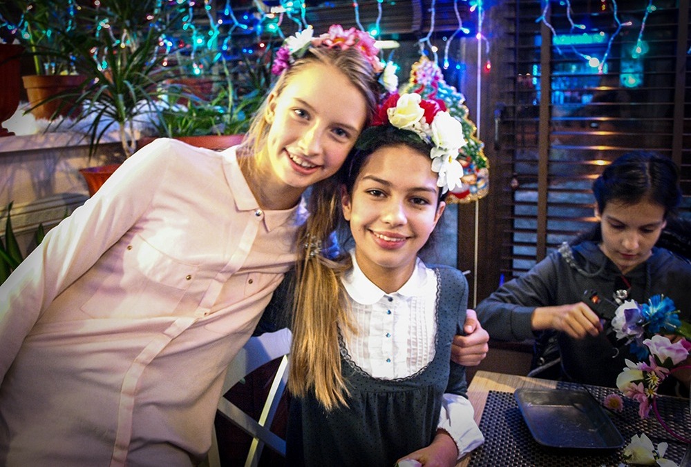 Taller de diademas y coronas florales - 3